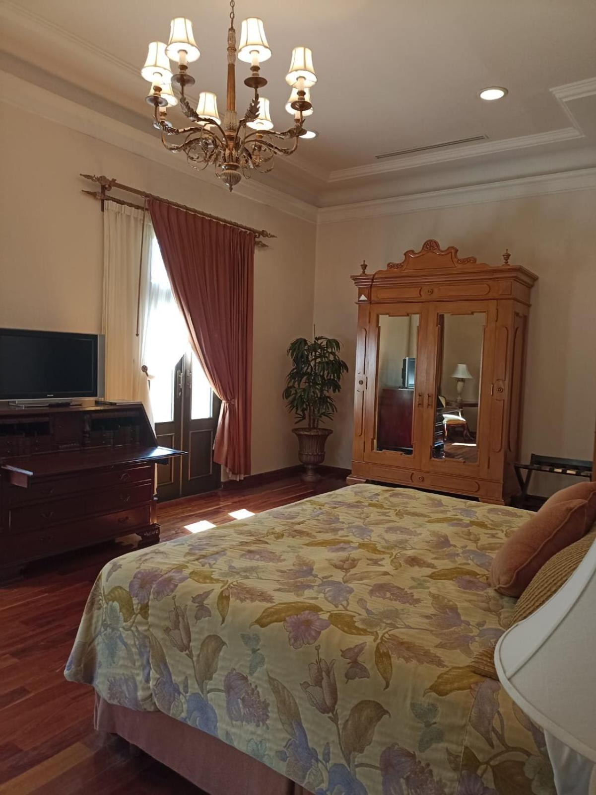 Hotel Real Hacienda Santo Tomas Colonia Gustavo Baz Prada Exteriör bild