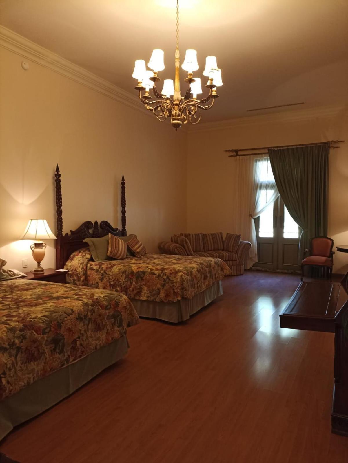 Hotel Real Hacienda Santo Tomas Colonia Gustavo Baz Prada Exteriör bild