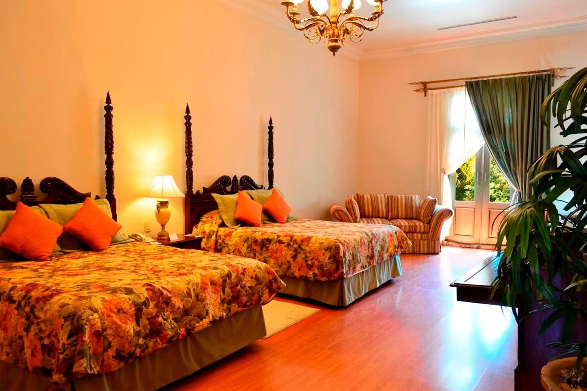 Hotel Real Hacienda Santo Tomas Colonia Gustavo Baz Prada Exteriör bild