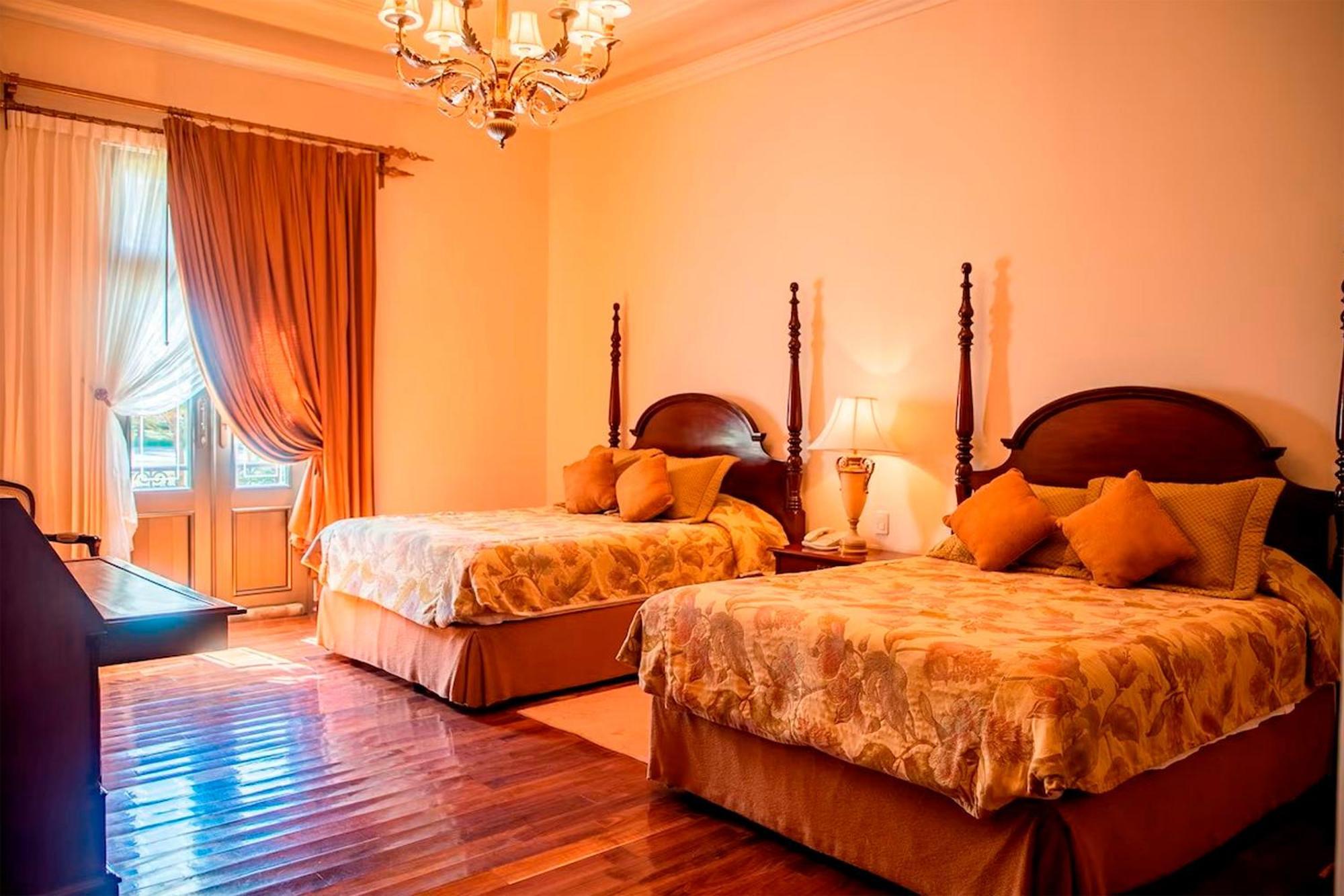 Hotel Real Hacienda Santo Tomas Colonia Gustavo Baz Prada Exteriör bild