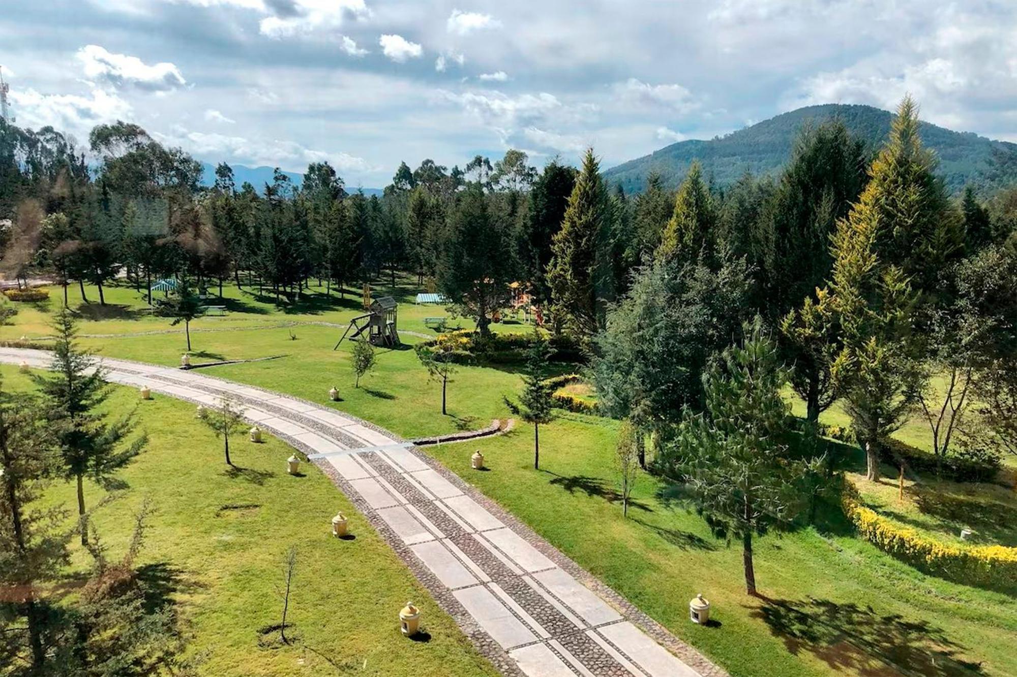 Hotel Real Hacienda Santo Tomas Colonia Gustavo Baz Prada Exteriör bild