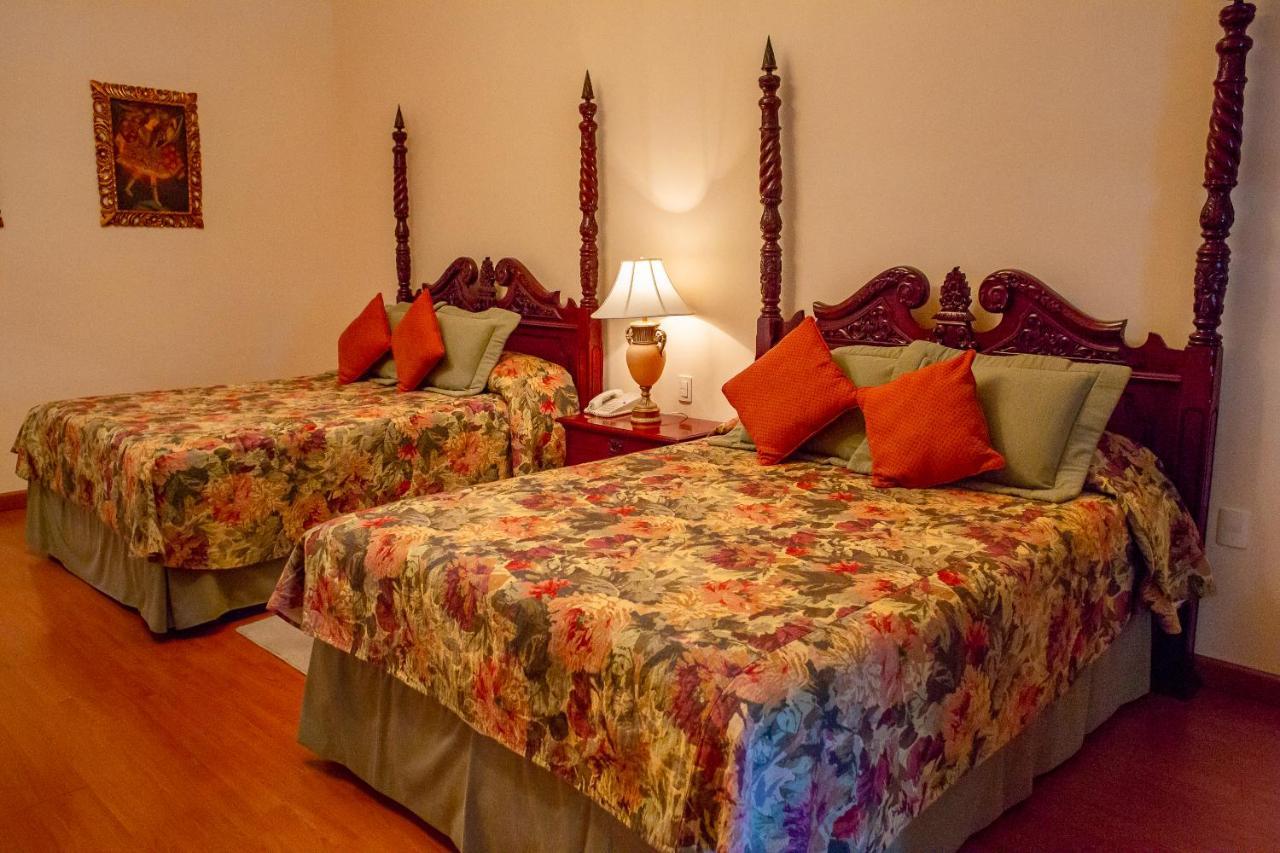 Hotel Real Hacienda Santo Tomas Colonia Gustavo Baz Prada Exteriör bild