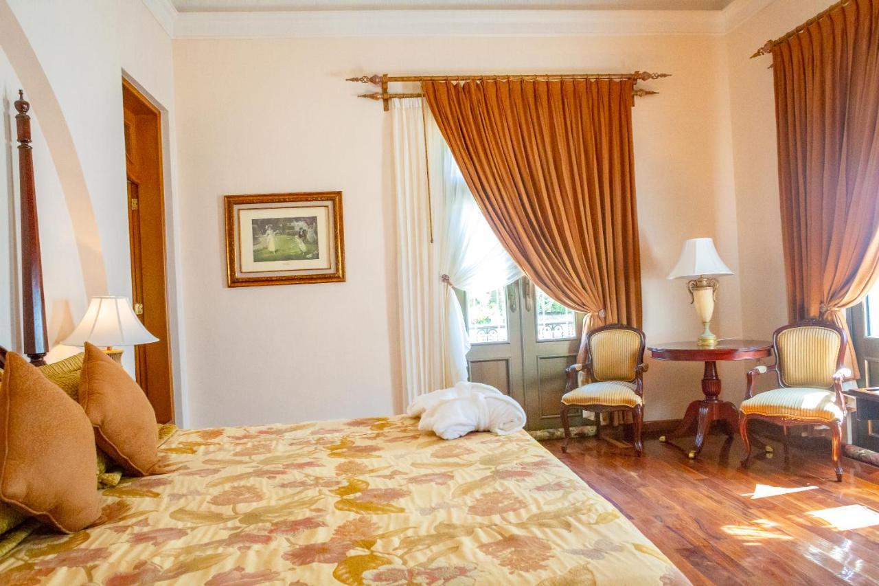 Hotel Real Hacienda Santo Tomas Colonia Gustavo Baz Prada Exteriör bild