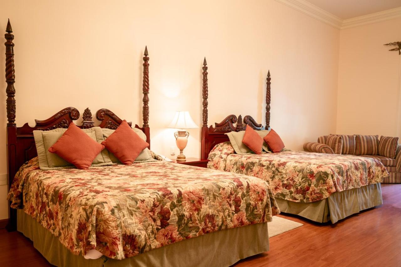 Hotel Real Hacienda Santo Tomas Colonia Gustavo Baz Prada Exteriör bild