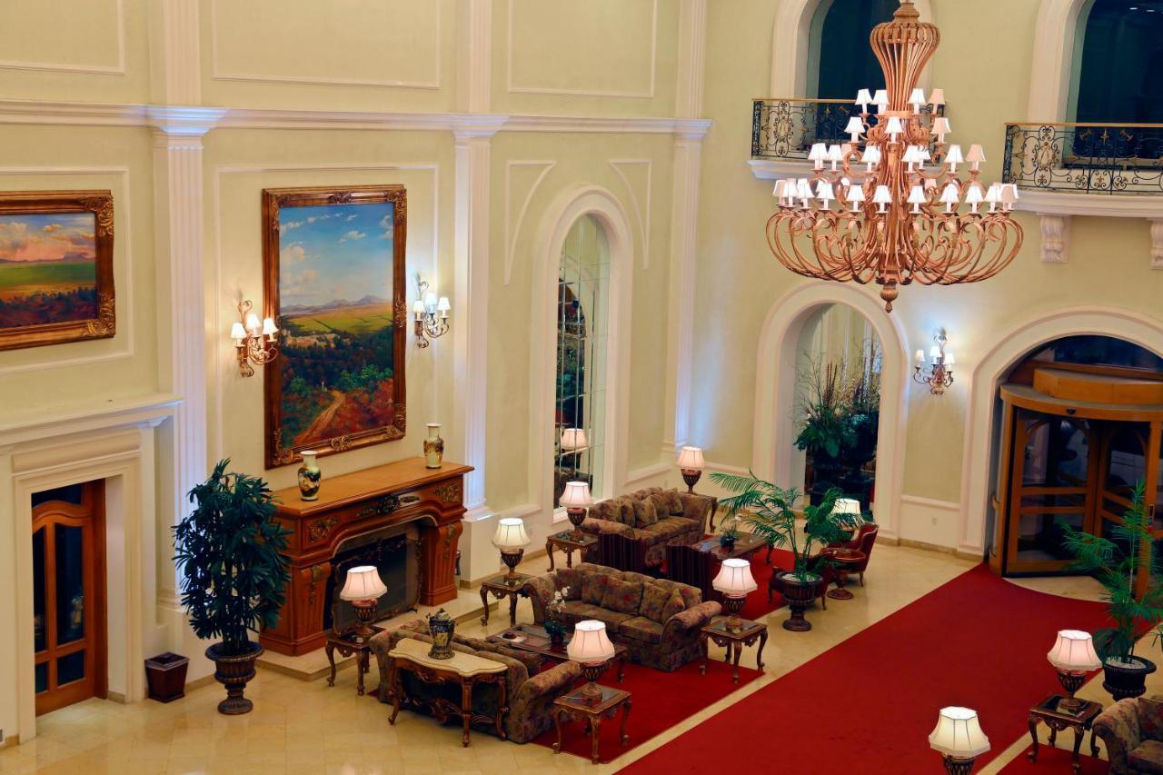 Hotel Real Hacienda Santo Tomas Colonia Gustavo Baz Prada Exteriör bild
